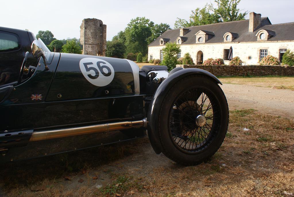 Bed and Breakfast Chateau De La Chasse-Guerre Hardanges Экстерьер фото