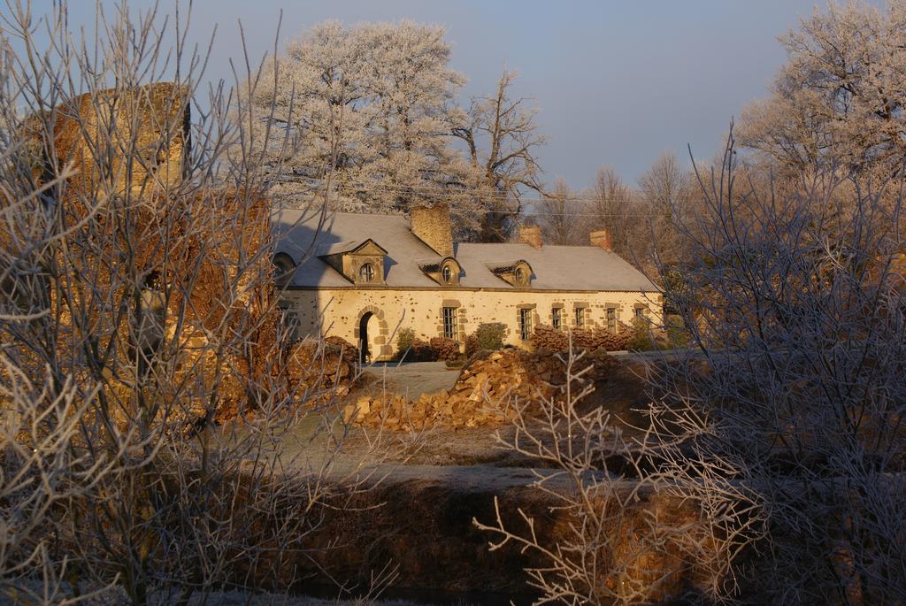 Bed and Breakfast Chateau De La Chasse-Guerre Hardanges Экстерьер фото